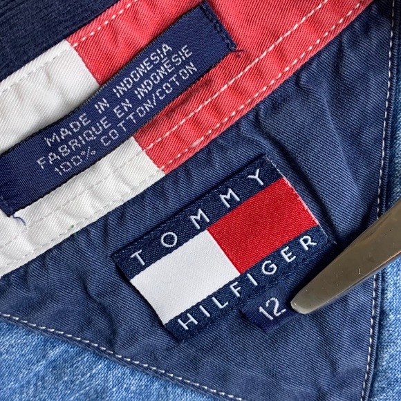 vintage 90’s Tommy Hilfiger d denim button down - Picture 8 of 13